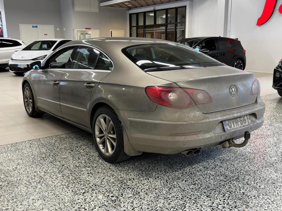 VOLKSWAGEN Passat CC 2010