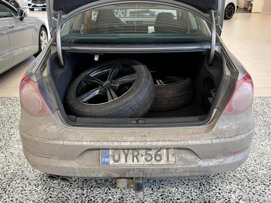 VOLKSWAGEN Passat CC 2010