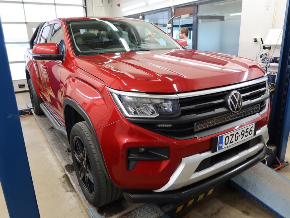 VOLKSWAGEN Amarok 2023