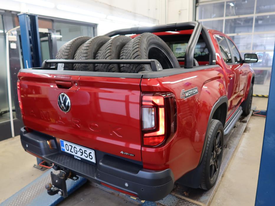 VOLKSWAGEN Amarok 2023