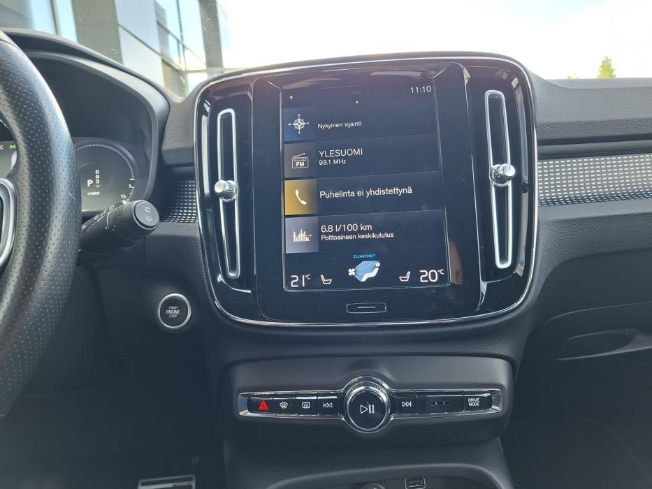 VOLVO XC40 2020