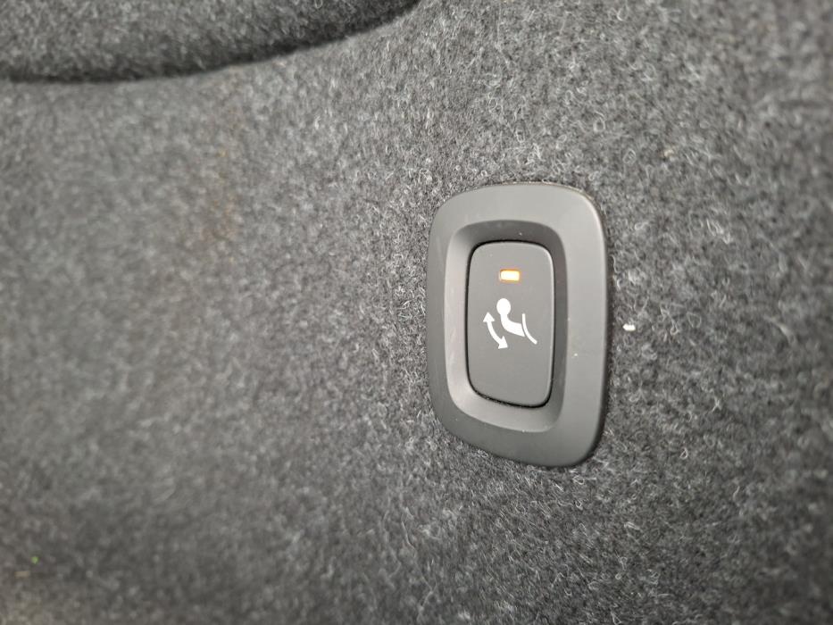 VOLVO XC40 2020