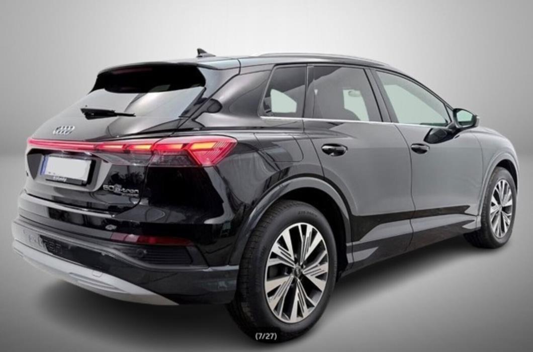 AUDI Q4 e-tron 2022