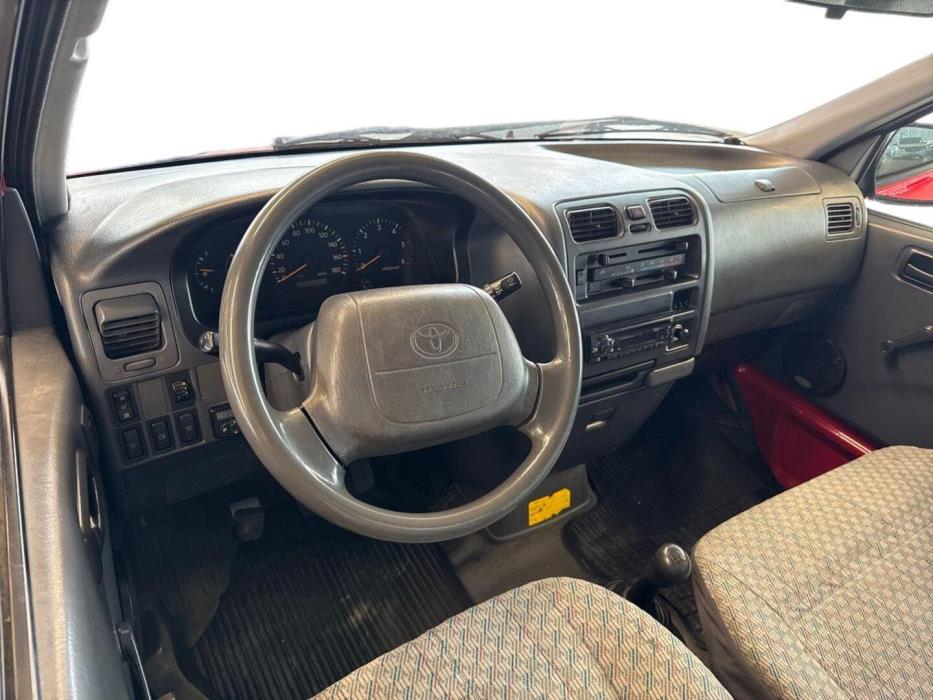 TOYOTA Hiace 2003