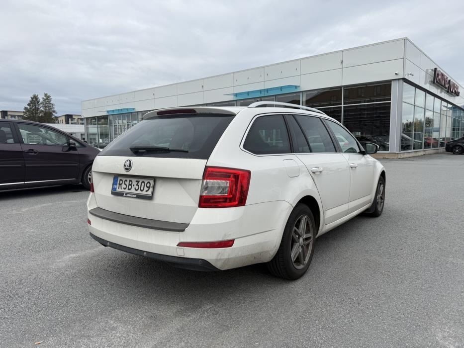 SKODA Octavia 2015