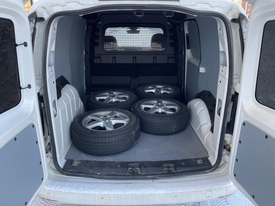 VOLKSWAGEN Caddy 2021