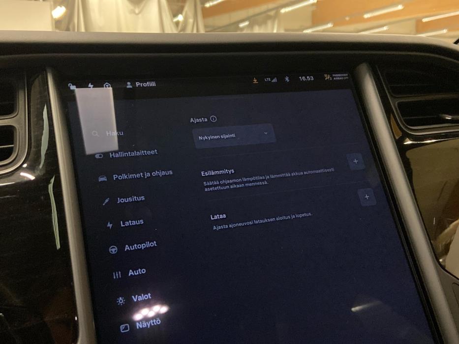 TESLA Model X 2018