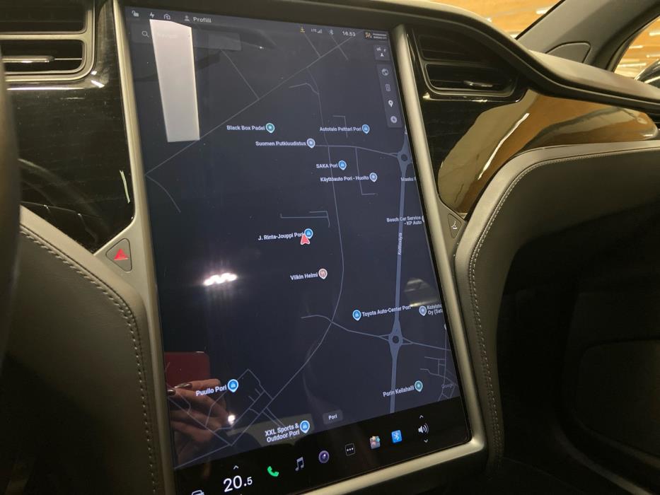 TESLA Model X 2018