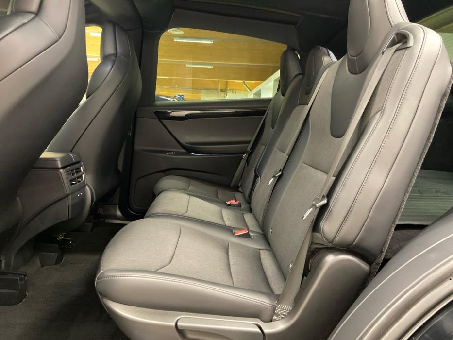 TESLA Model X 2018
