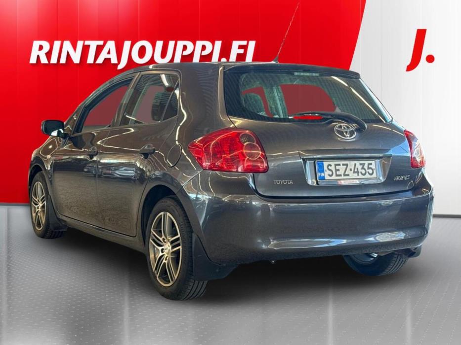 TOYOTA Auris 2009