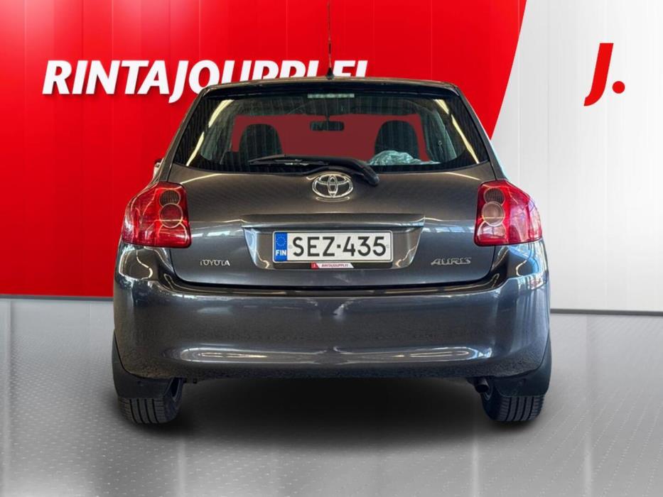 TOYOTA Auris 2009