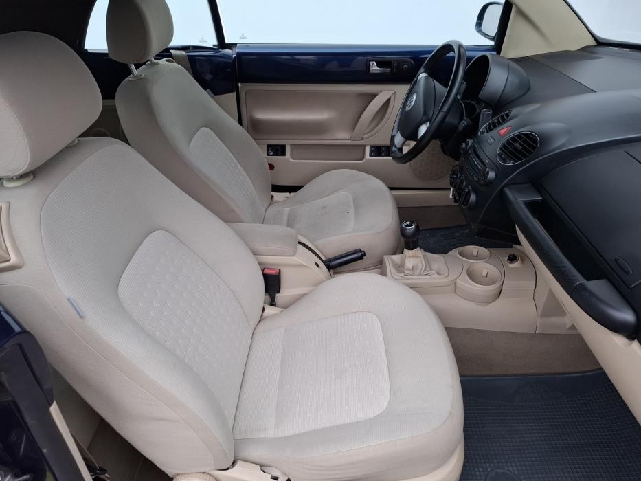 VOLKSWAGEN New Beetle 2007