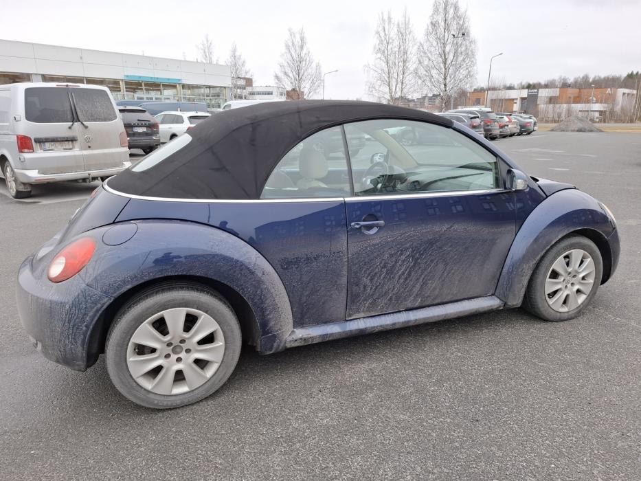 VOLKSWAGEN New Beetle 2007