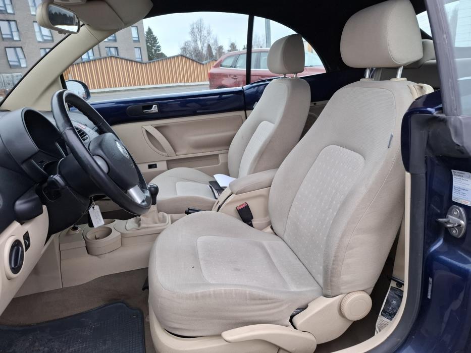 VOLKSWAGEN New Beetle 2007