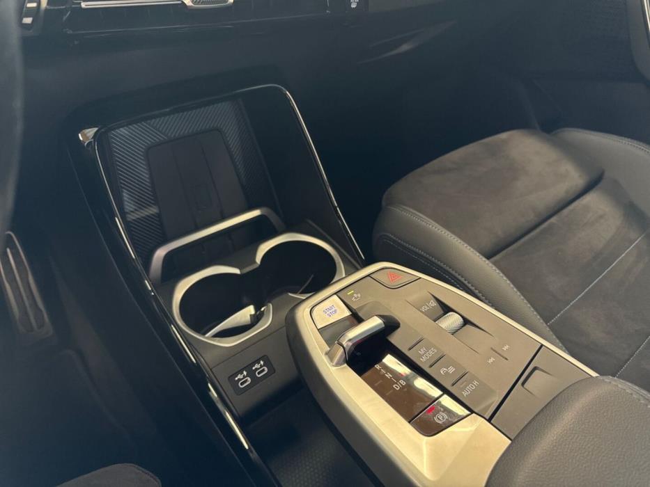 BMW iX1 2023