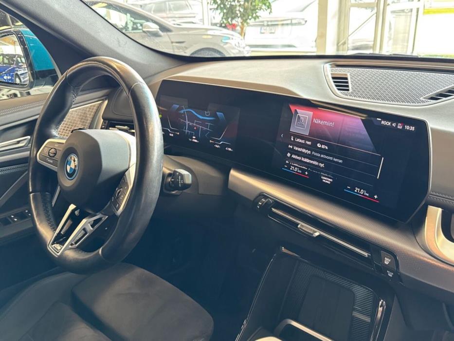 BMW iX1 2023