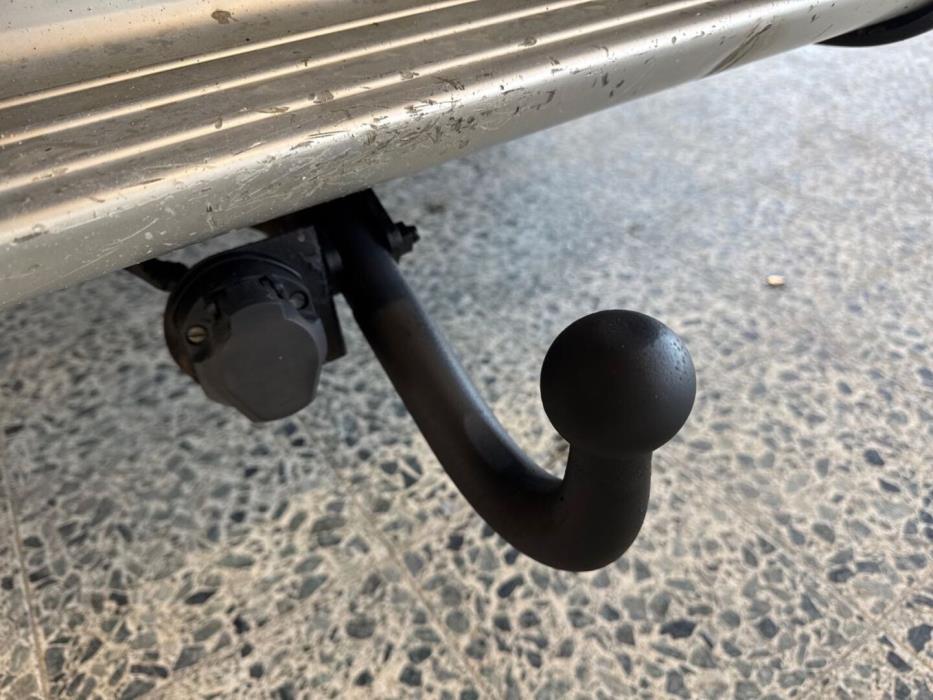 MITSUBISHI L200 2011