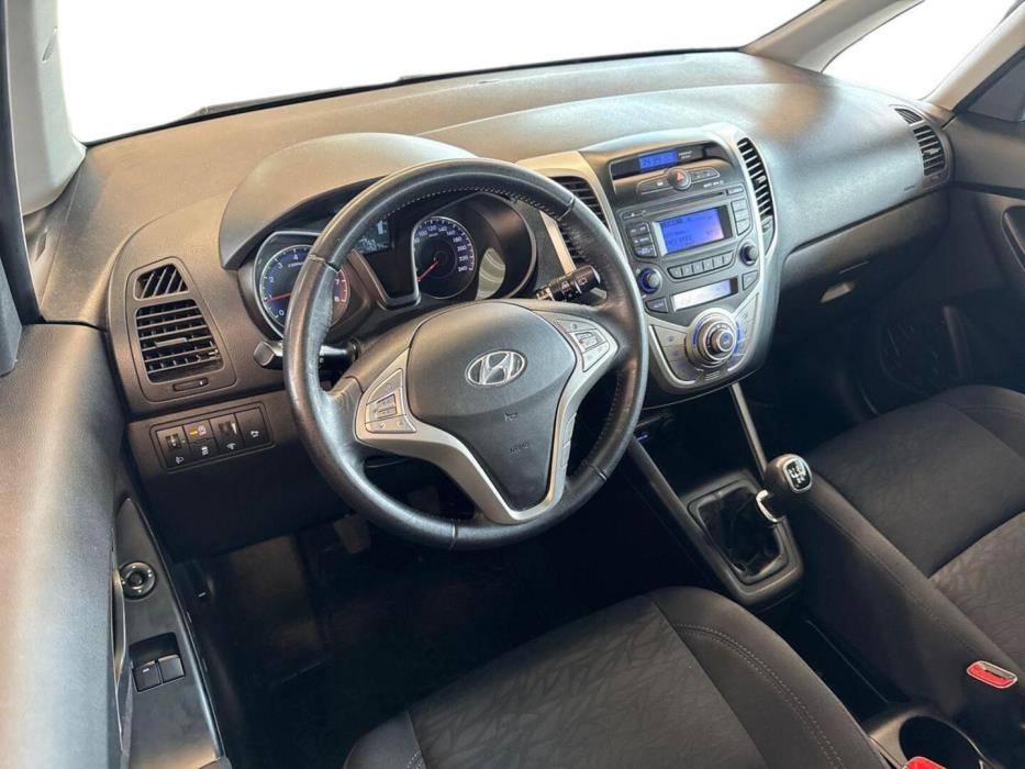HYUNDAI ix20 2012