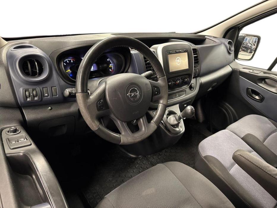 OPEL Vivaro 2015