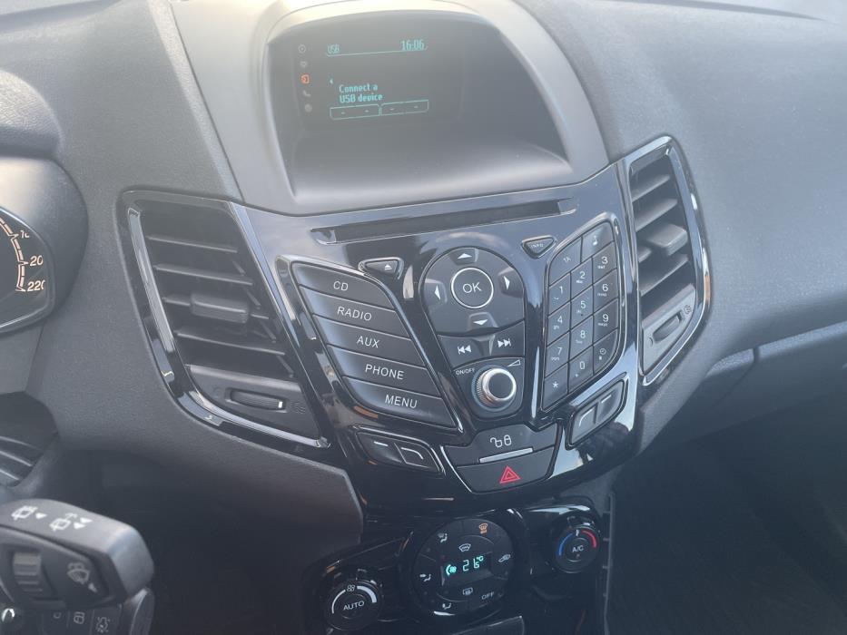 FORD Fiesta 2015