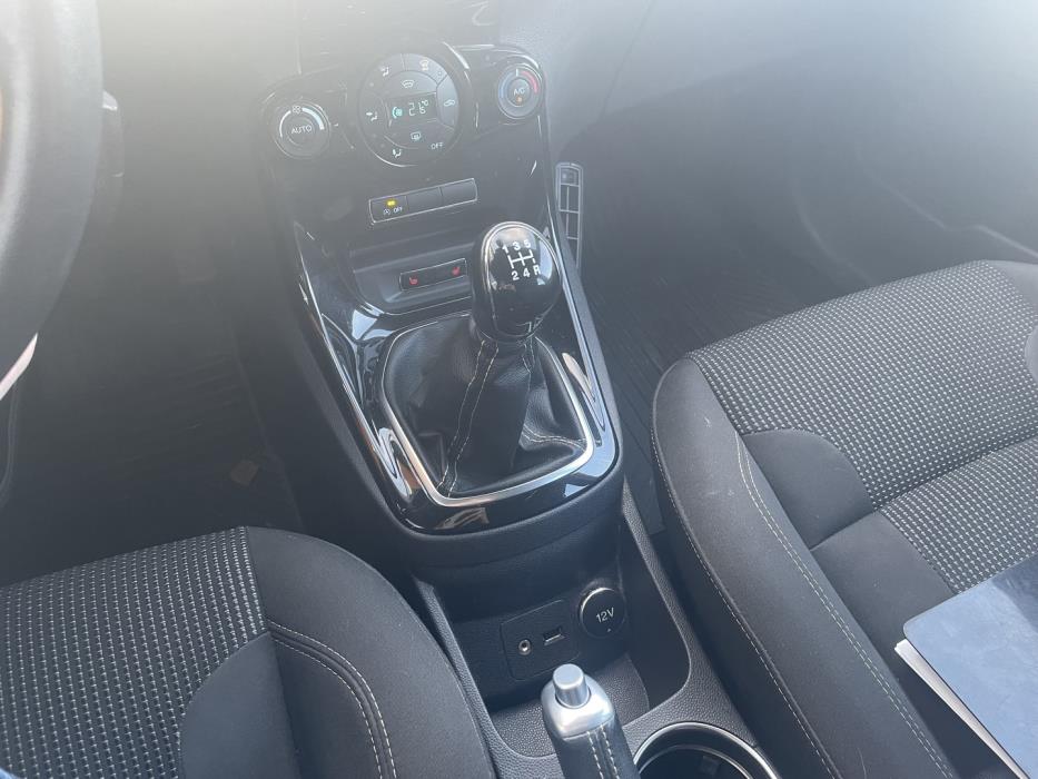 FORD Fiesta 2015