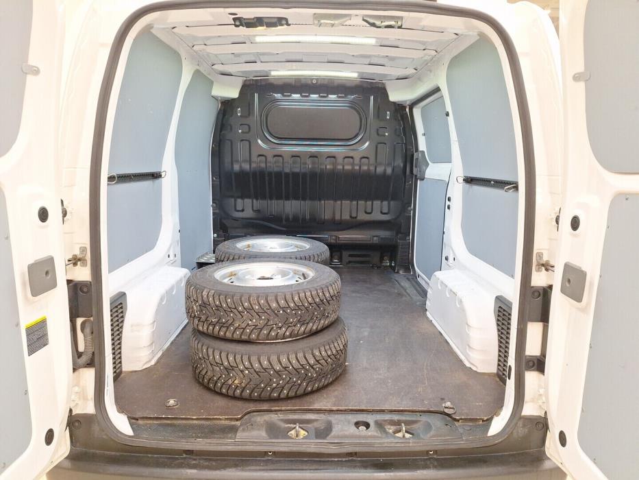 NISSAN NV200 2017