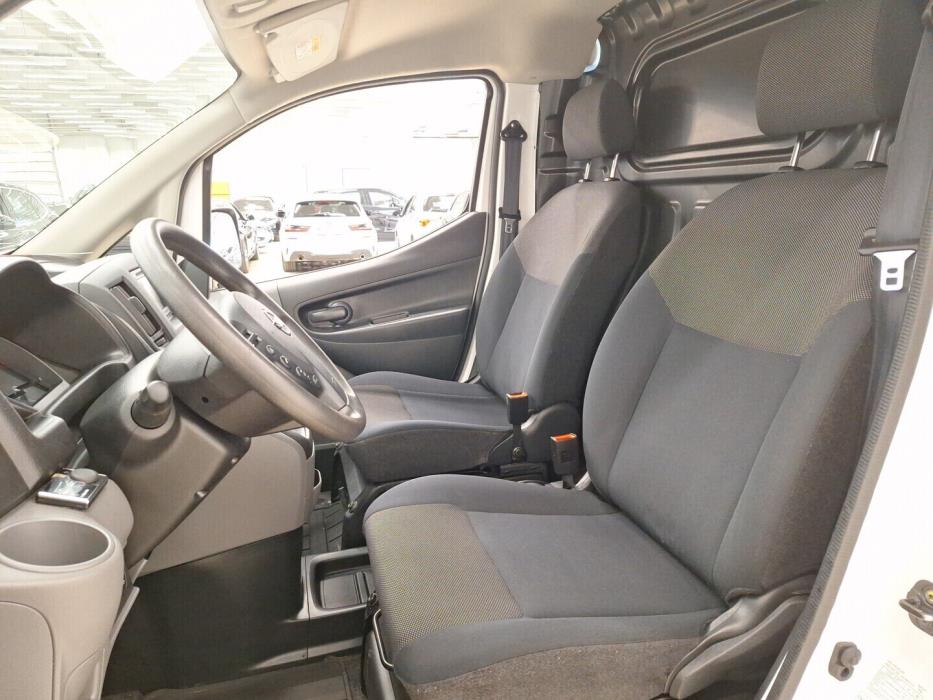 NISSAN NV200 2017