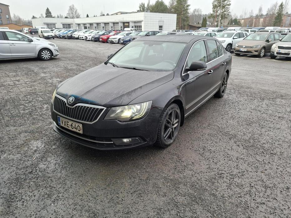 SKODA Superb 2013