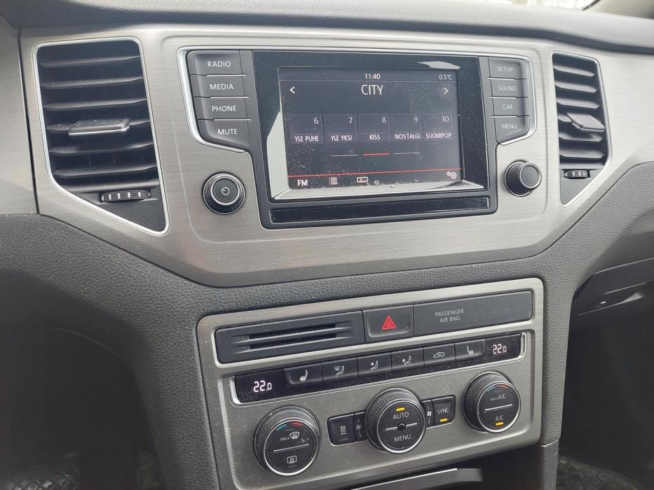 VOLKSWAGEN Golf Sportsvan 2014