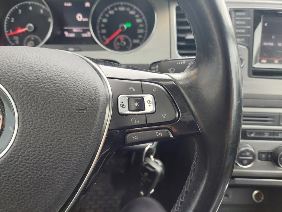 VOLKSWAGEN Golf Sportsvan 2014