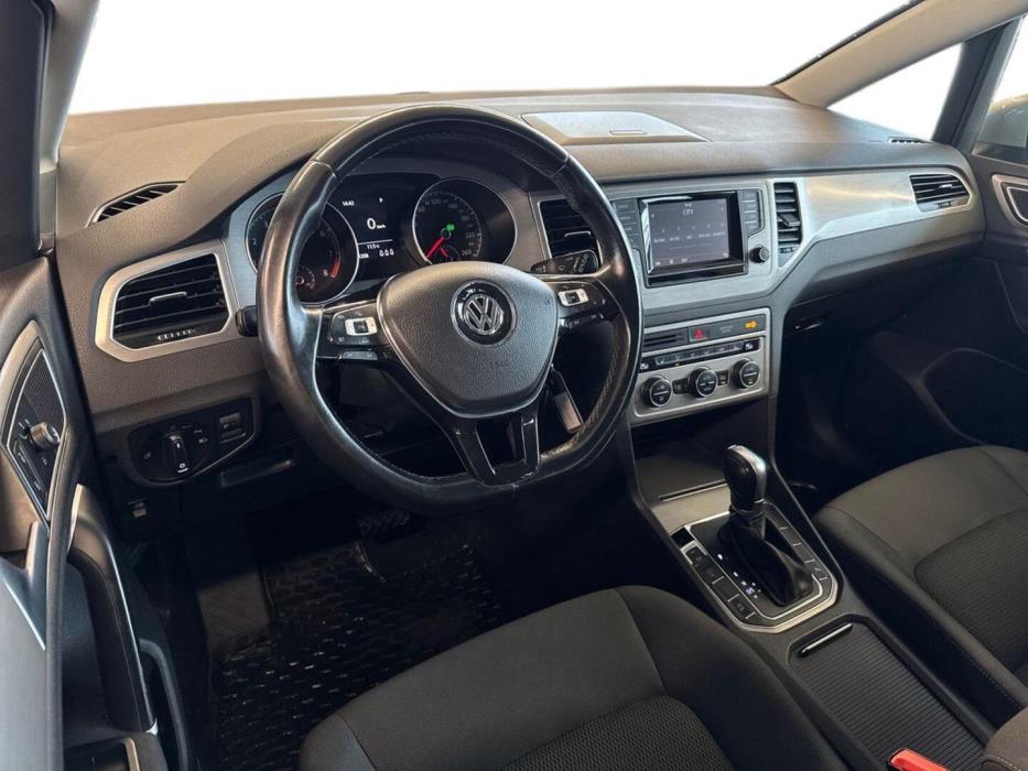 VOLKSWAGEN Golf Sportsvan 2014
