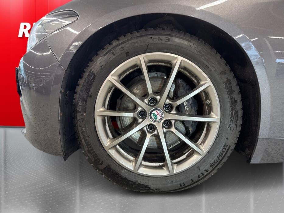 ALFA ROMEO Giulia 2017