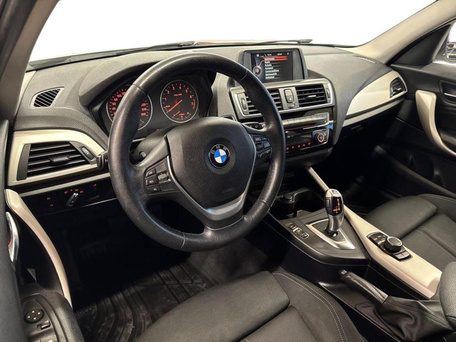 BMW 118 2016