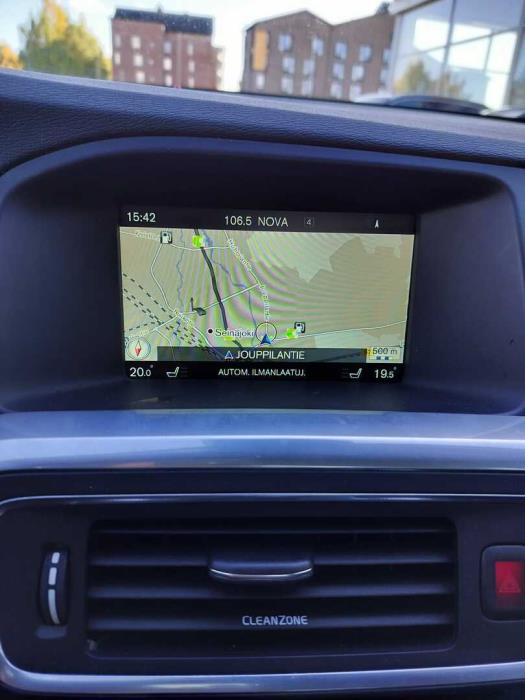 VOLVO V60 2016