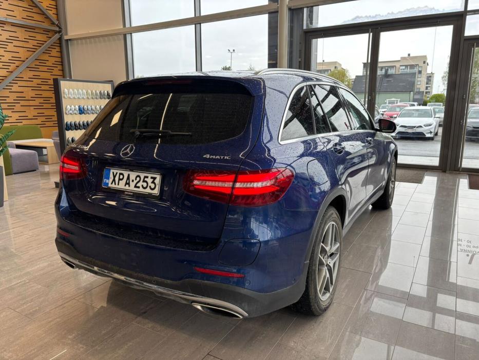 MERCEDES-BENZ GLC 2018