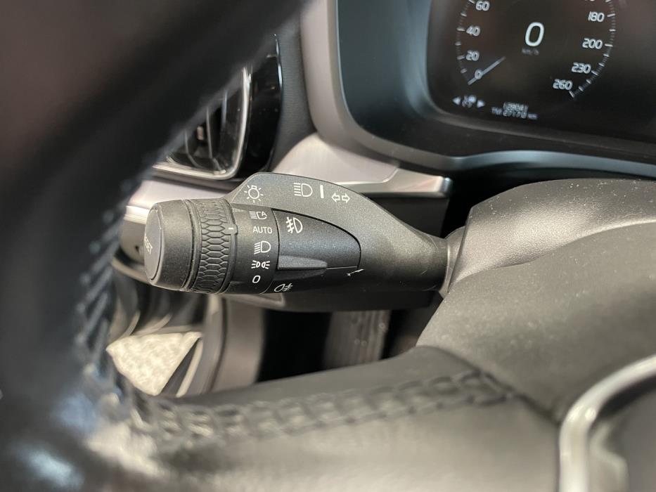 VOLVO V60 2020