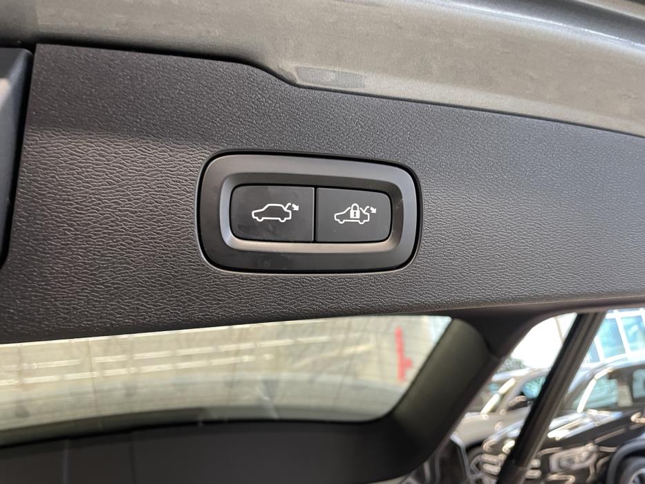 VOLVO V60 2020
