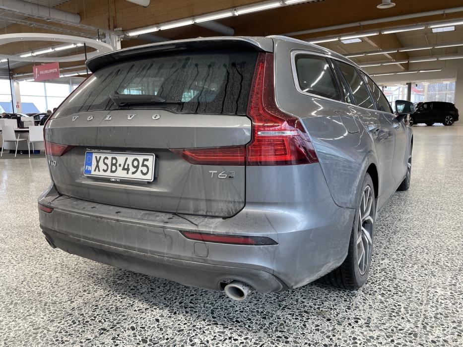 VOLVO V60 2020