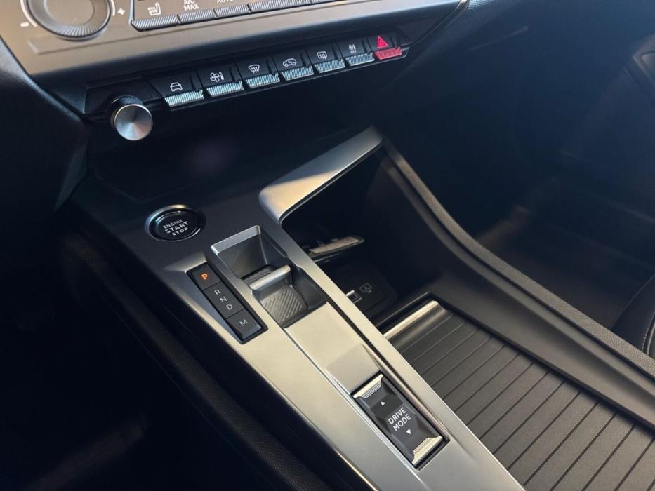 PEUGEOT 308 2023