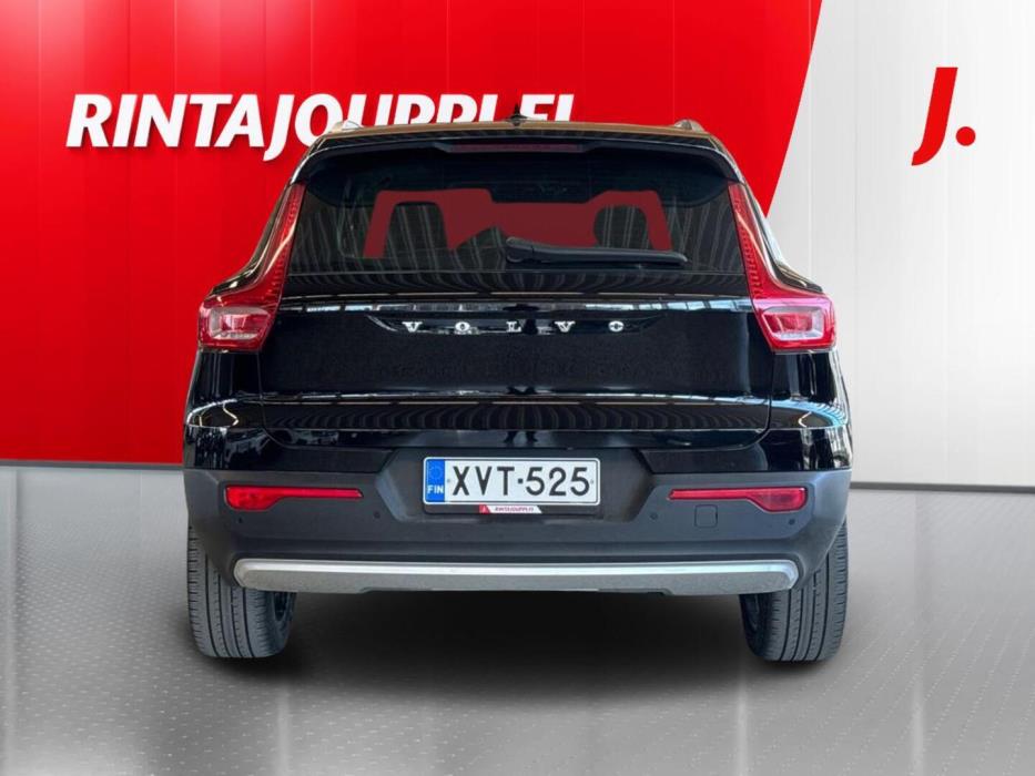 VOLVO XC40 2019
