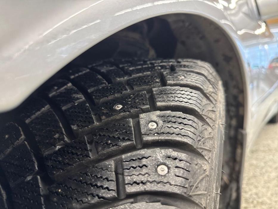 MERCEDES-BENZ C 2004