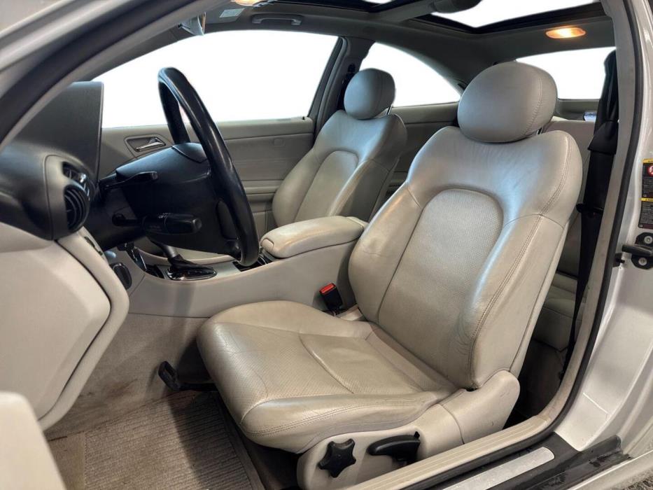 MERCEDES-BENZ C 2004