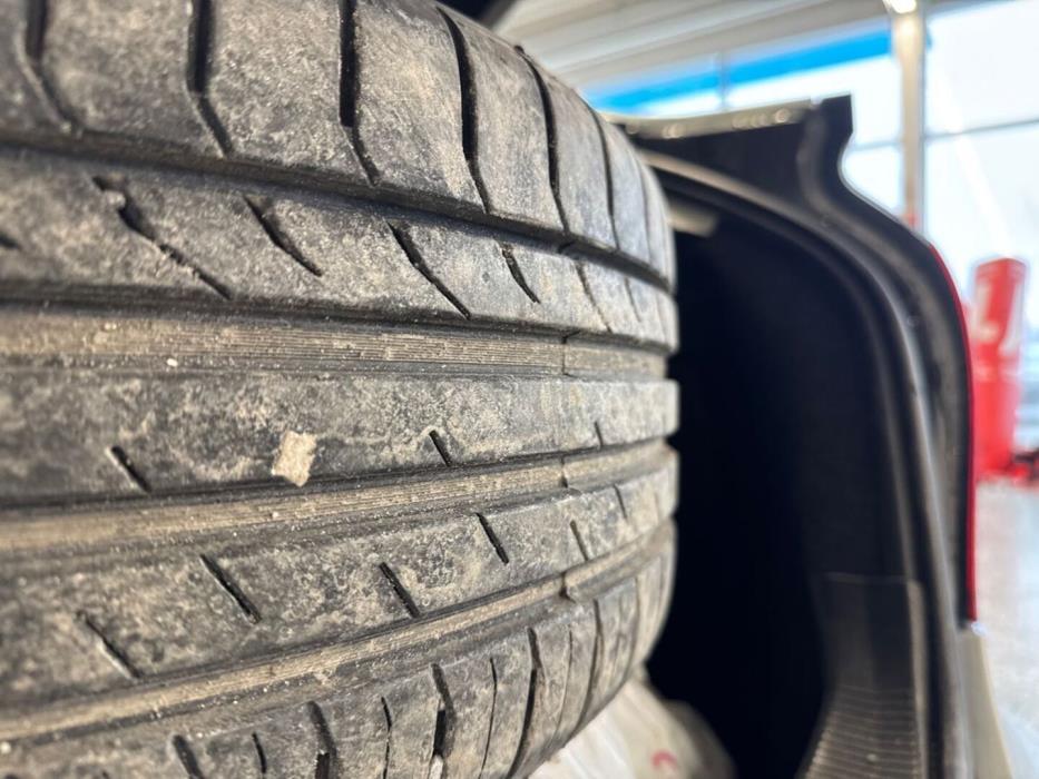 MERCEDES-BENZ C 2004