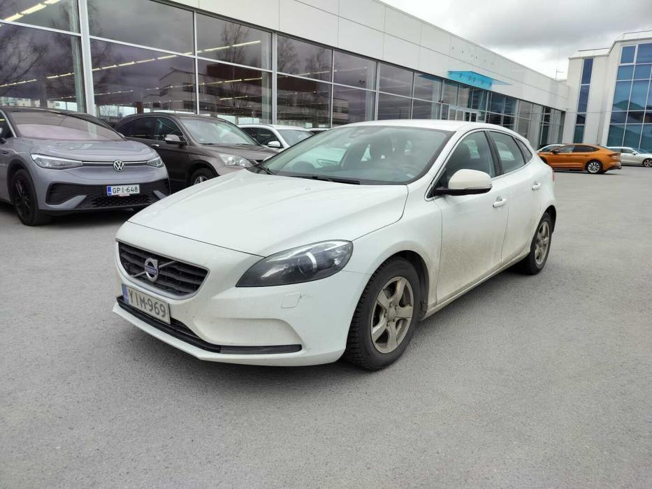 VOLVO V40 2013