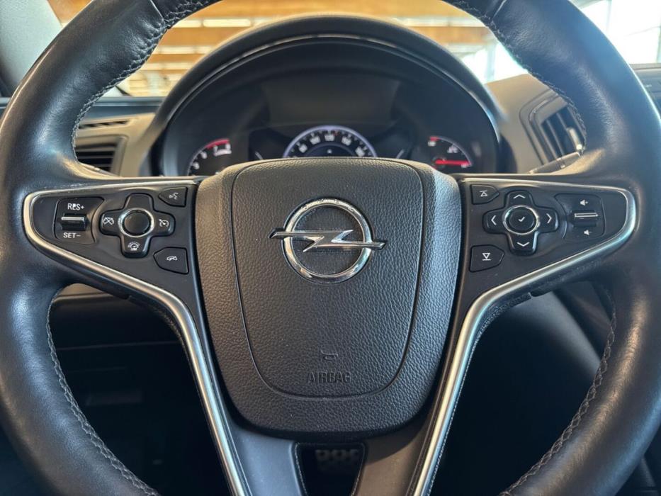 OPEL Insignia 2015