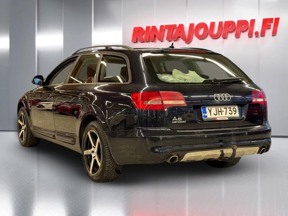 AUDI A6 allroad quattro 2011