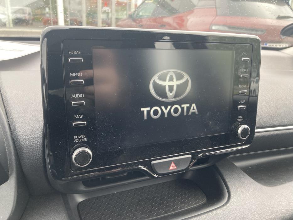 TOYOTA Yaris 2023
