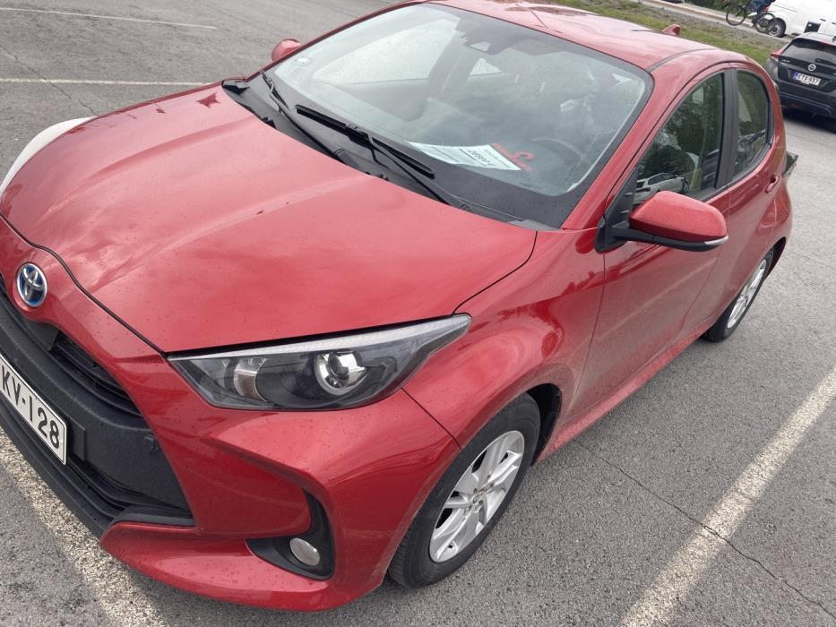 TOYOTA Yaris 2023