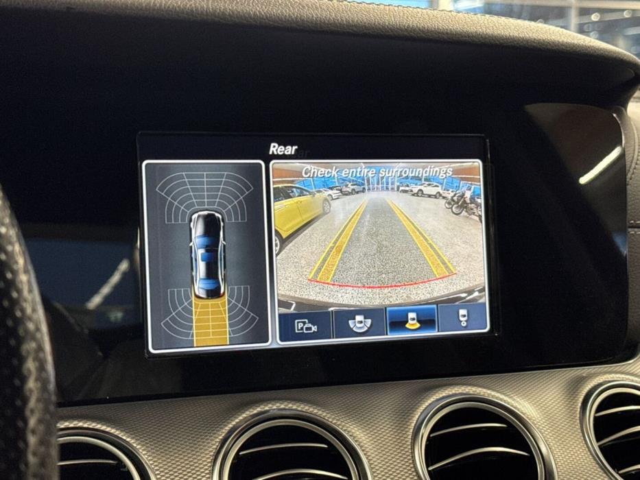 MERCEDES-BENZ E 2016