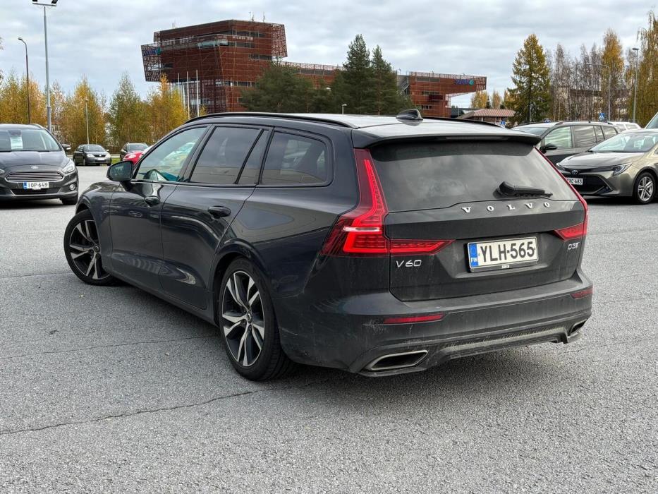 VOLVO V60 2019
